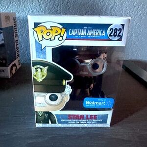 Brand New Stan Lee Capt America Funko pop